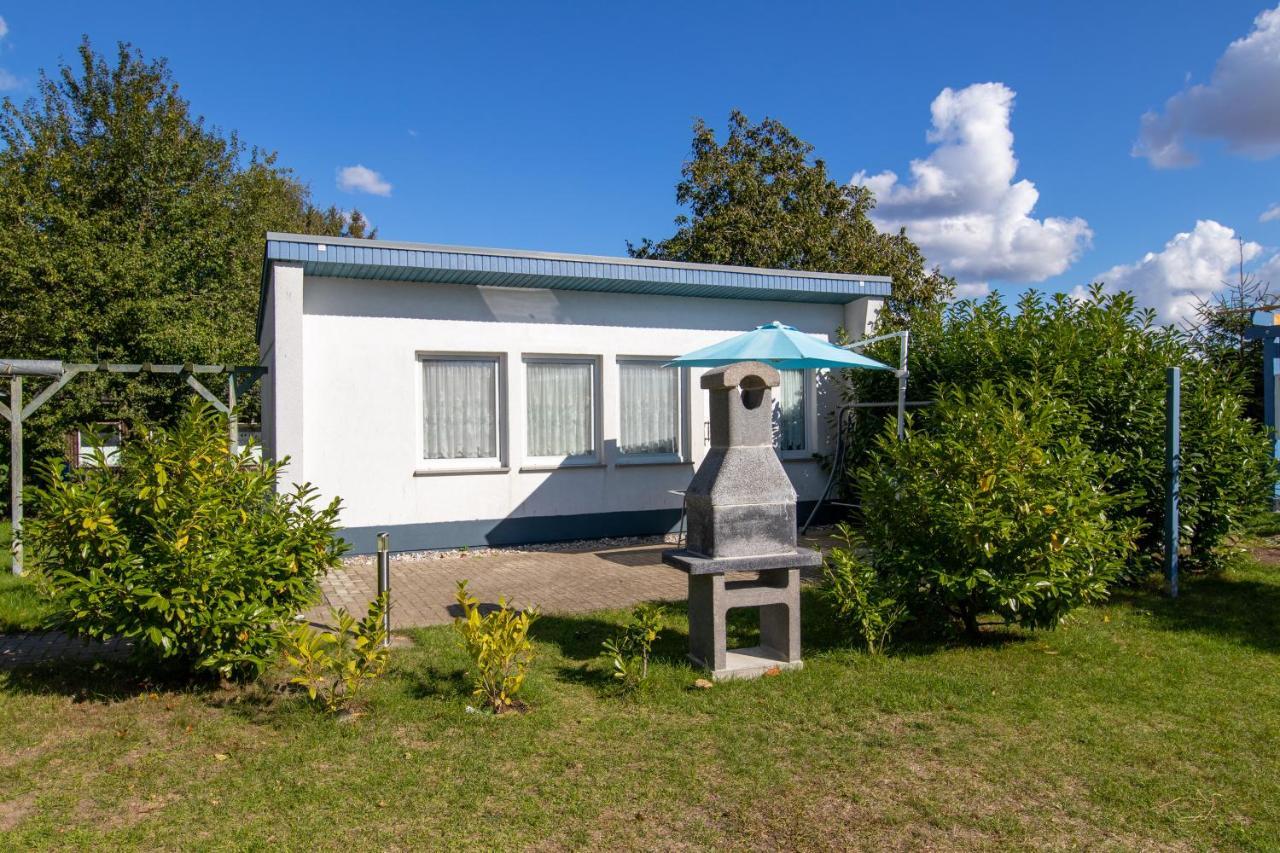 Bungalow Am Waldrand Barth Eksteriør billede